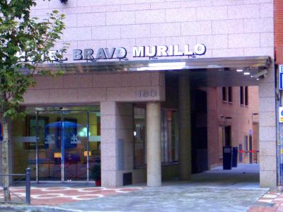 #spain @ Hotel
4C Bravo Murillo best hotel rates /Good value for money. The rooms are basic but clean and comfortable. Close to a metro station. Car park reasonably priced. #NYC